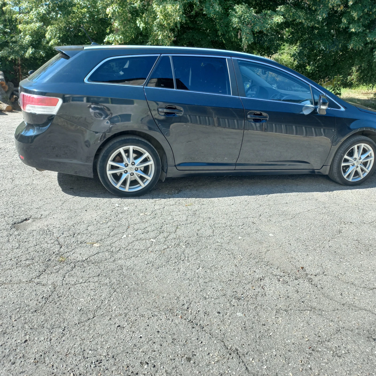 Toyota Avensis, снимка 3 - Автомобили и джипове - 55471661