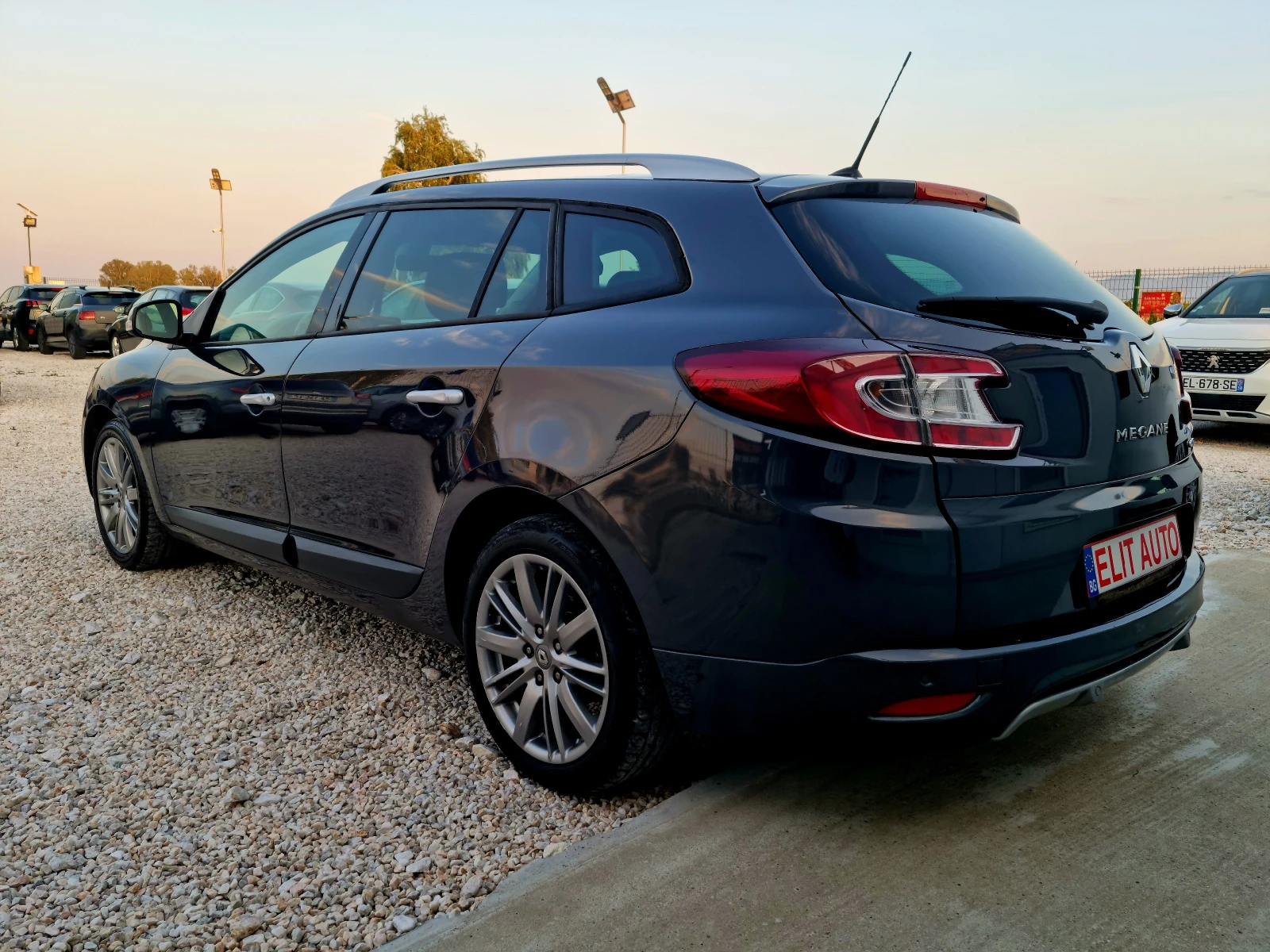 Renault Megane 1.5 DCI 110ks Gt-Line Evro 5, снимка 8 - Автомобили и джипове - 55529682