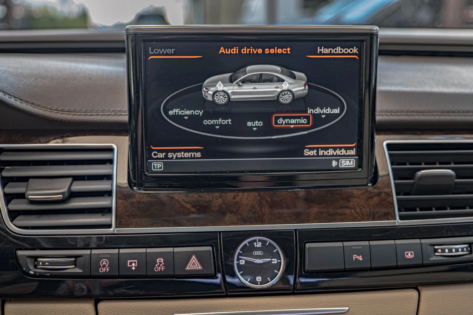Audi A8 4.2TDI/QUATTRO/Обдухване/Камера/Bose/Distronic, снимка 11 - Автомобили и джипове - 55836712