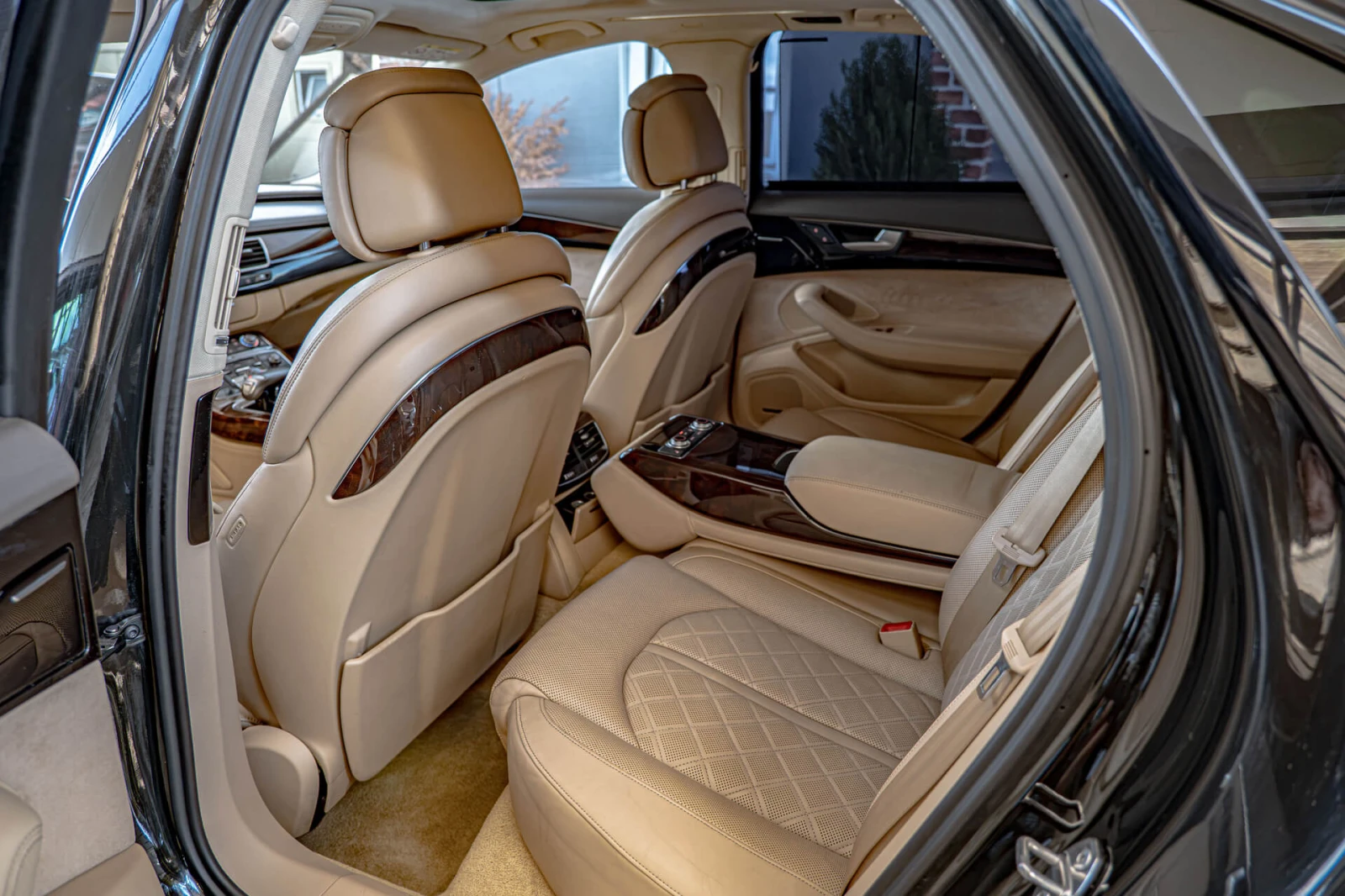 Audi A8 4.2TDI/QUATTRO/Обдухване/Камера/Bose/Distronic, снимка 8 - Автомобили и джипове - 55836712
