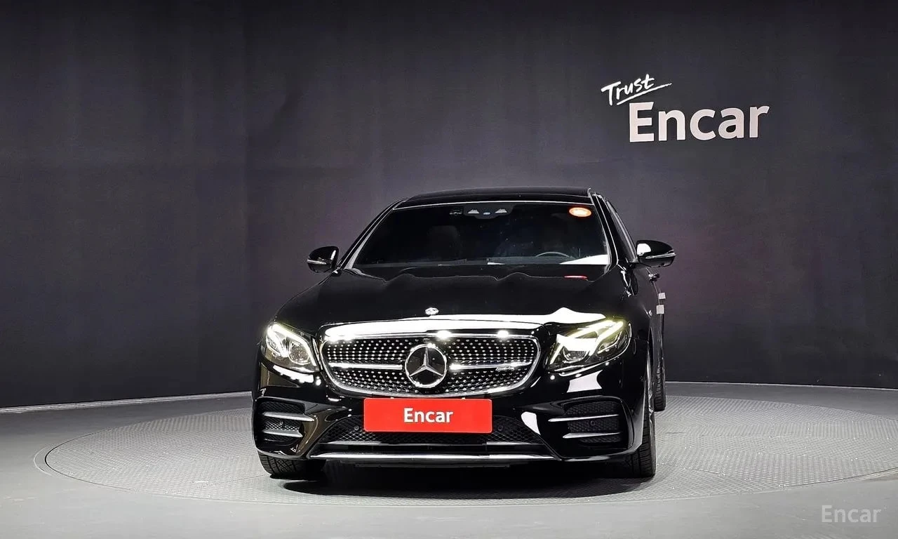 Mercedes-Benz E 53 AMG * DISTRONIC * МАСАЖИ * ПОДГРЕВ * ОБДУВХАНЕ * КАРБО, снимка 3 - Автомобили и джипове - 56114115