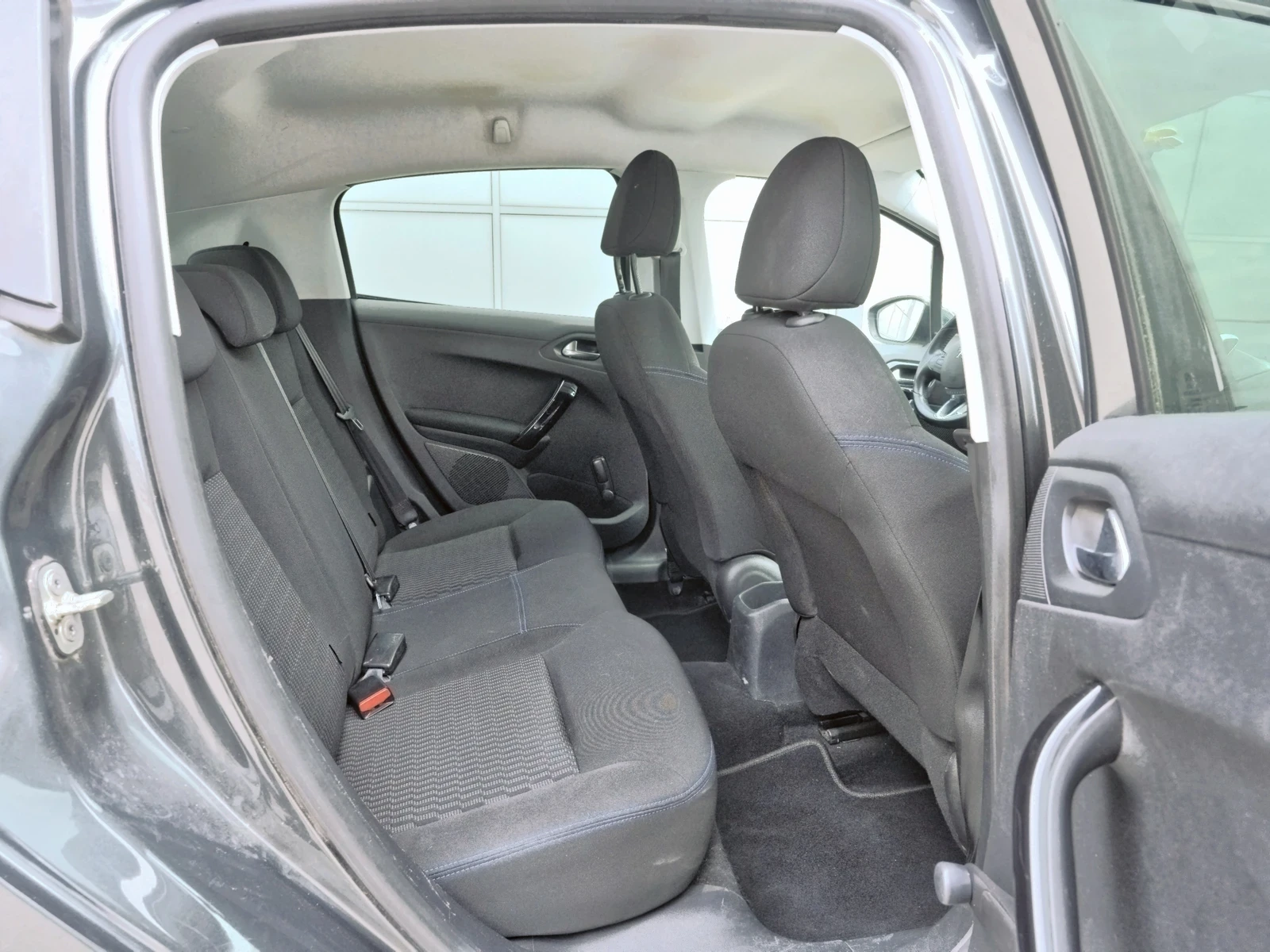 Peugeot 208 1.6HDi 75 �.�. FACELIFT LED EURO6B | Mobile.bg � ����������� 12