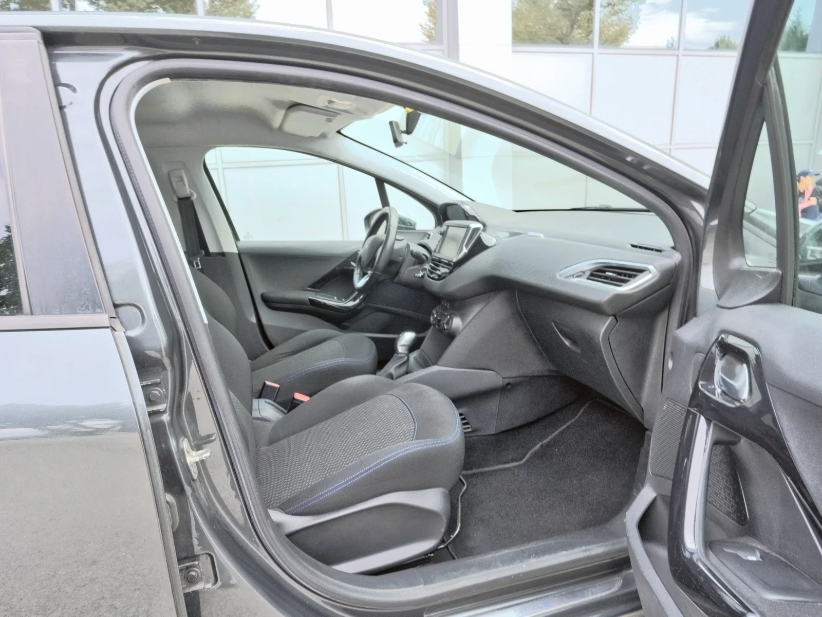 Peugeot 208 1.6HDi 75 �.�. FACELIFT LED EURO6B | Mobile.bg � ����������� 10