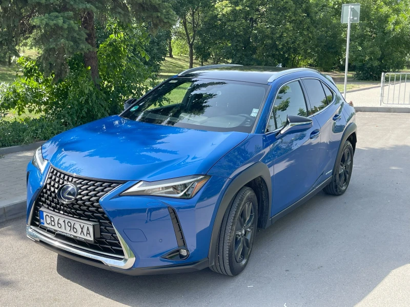 Lexus UX 250h, снимка 4 - Автомобили и джипове - 47325000