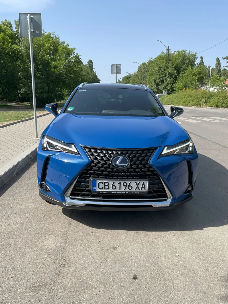 Lexus UX 250h, снимка 9 - Автомобили и джипове - 47325000