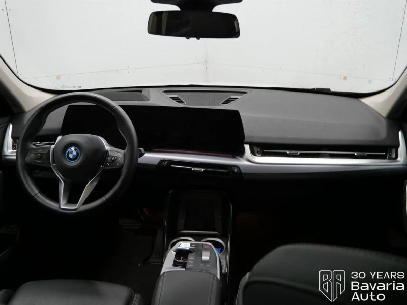 BMW X1 30e xDrive Steptronic, снимка 5 - Автомобили и джипове - 52775129