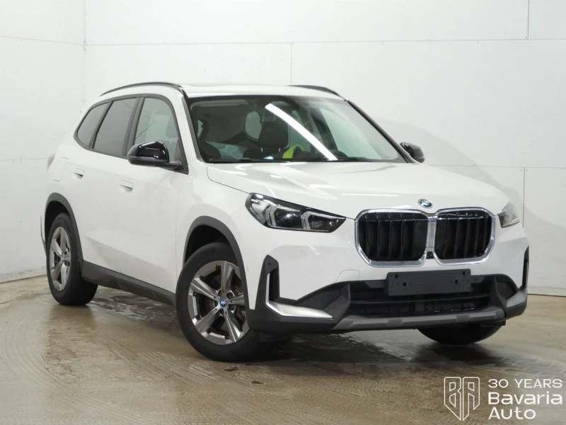 BMW X1 30e xDrive Steptronic, снимка 4 - Автомобили и джипове - 52775129