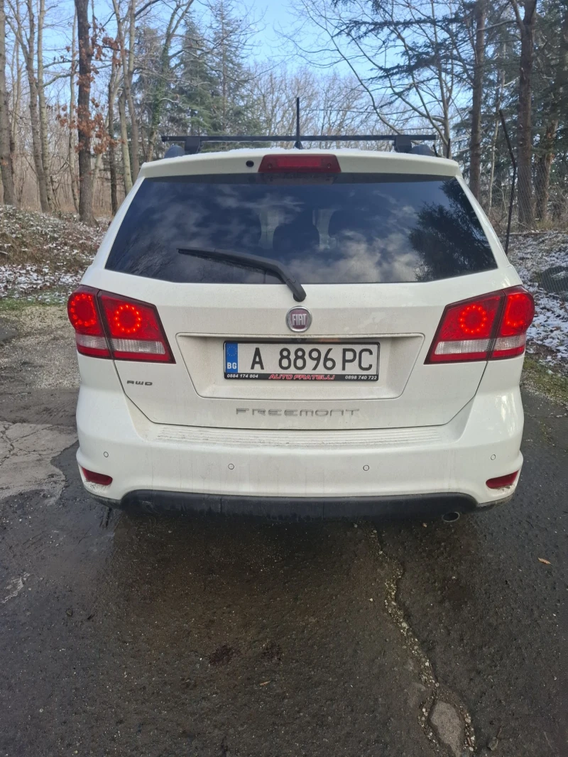 Fiat Freemont, снимка 11 - Автомобили и джипове - 53181306