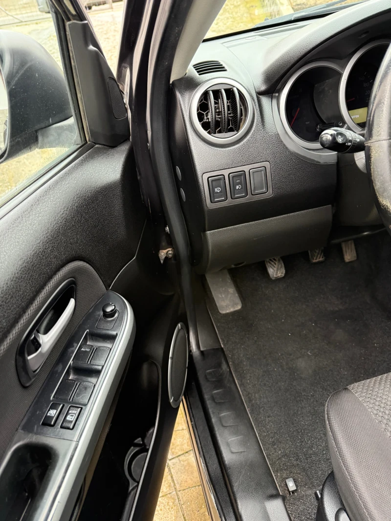 Suzuki Grand vitara, снимка 14 - Автомобили и джипове - 53304486