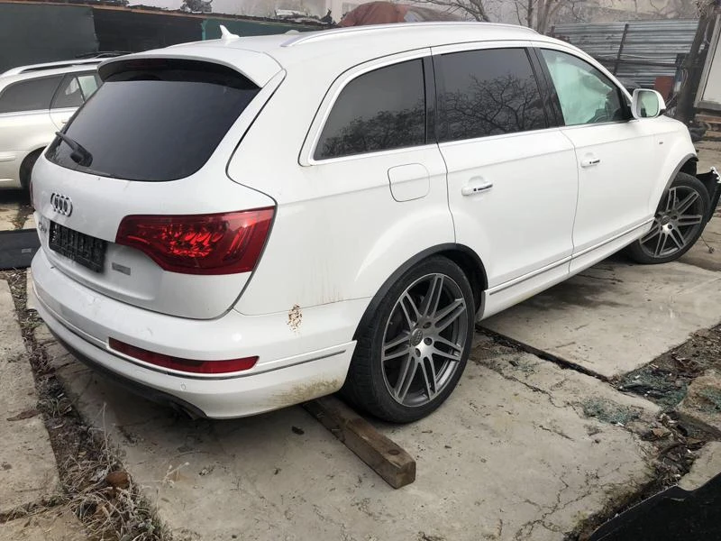 Audi Q7 3.0 tdi на части, снимка 5 - Автомобили и джипове - 30953340