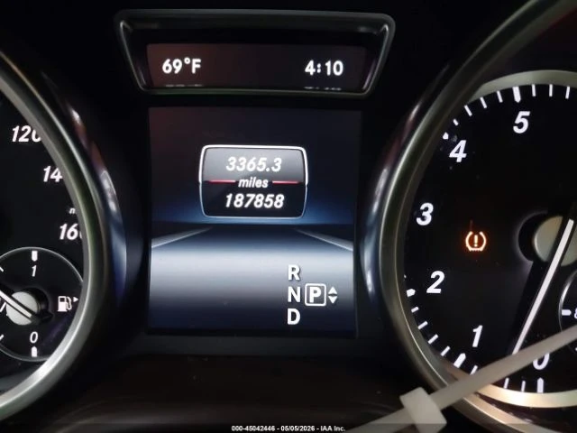 Mercedes-Benz GL 450 * 4MATIC* КОЖА* ПОДГРЕВ* ПАНОРАМА* HARMAN KARDON* , снимка 13 - Автомобили и джипове - 54853045