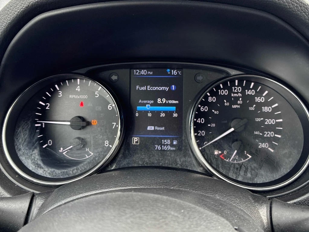 Nissan Qashqai * AWD SV CVT * CARFAX * ШИБИДАХ *  - изображение 8