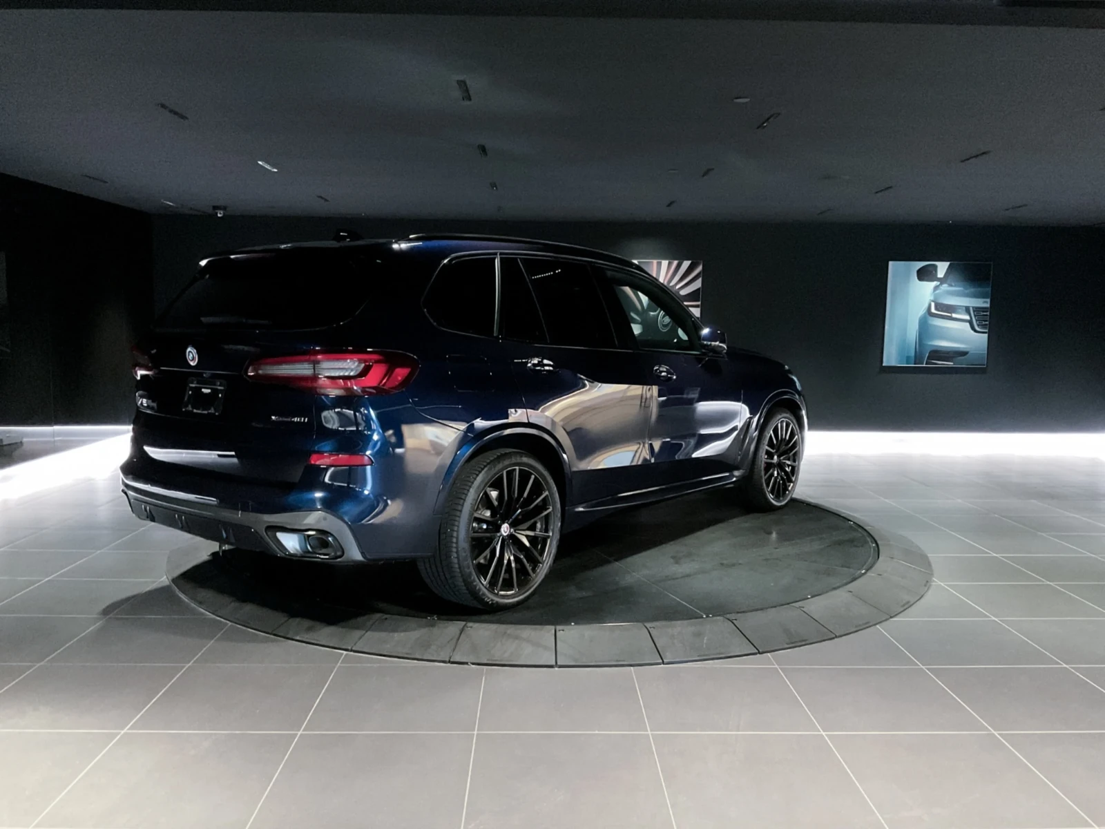 BMW X5 * Xdrive4.0i* HeadUp* 360* Pano* Keyless* B58* 8zf - изображение 6