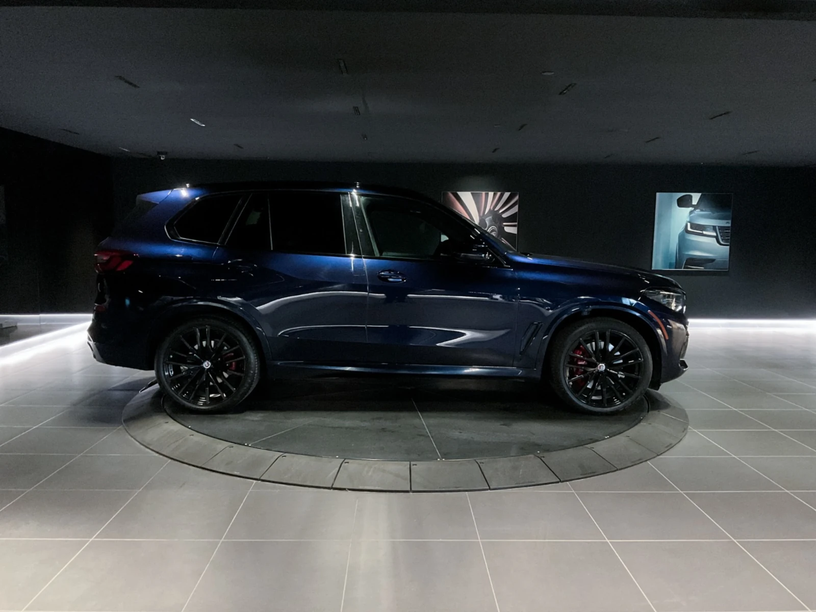 BMW X5 * Xdrive4.0i* HeadUp* 360* Pano* Keyless* B58* 8zf - изображение 3