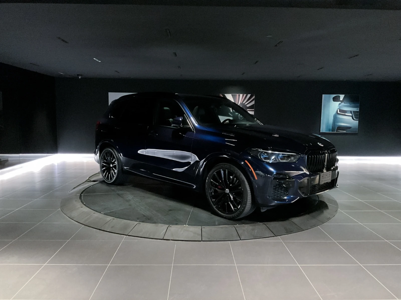BMW X5 * Xdrive4.0i* HeadUp* 360* Pano* Keyless* B58* 8zf