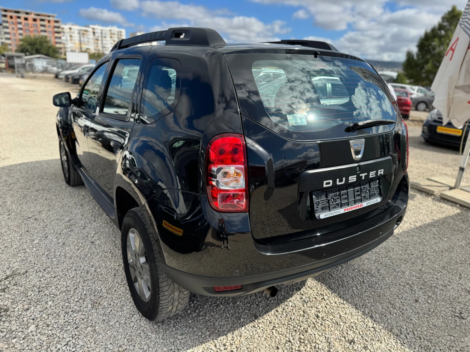 Dacia Duster 1.6I gaz, снимка 5 - Автомобили и джипове - 54563910