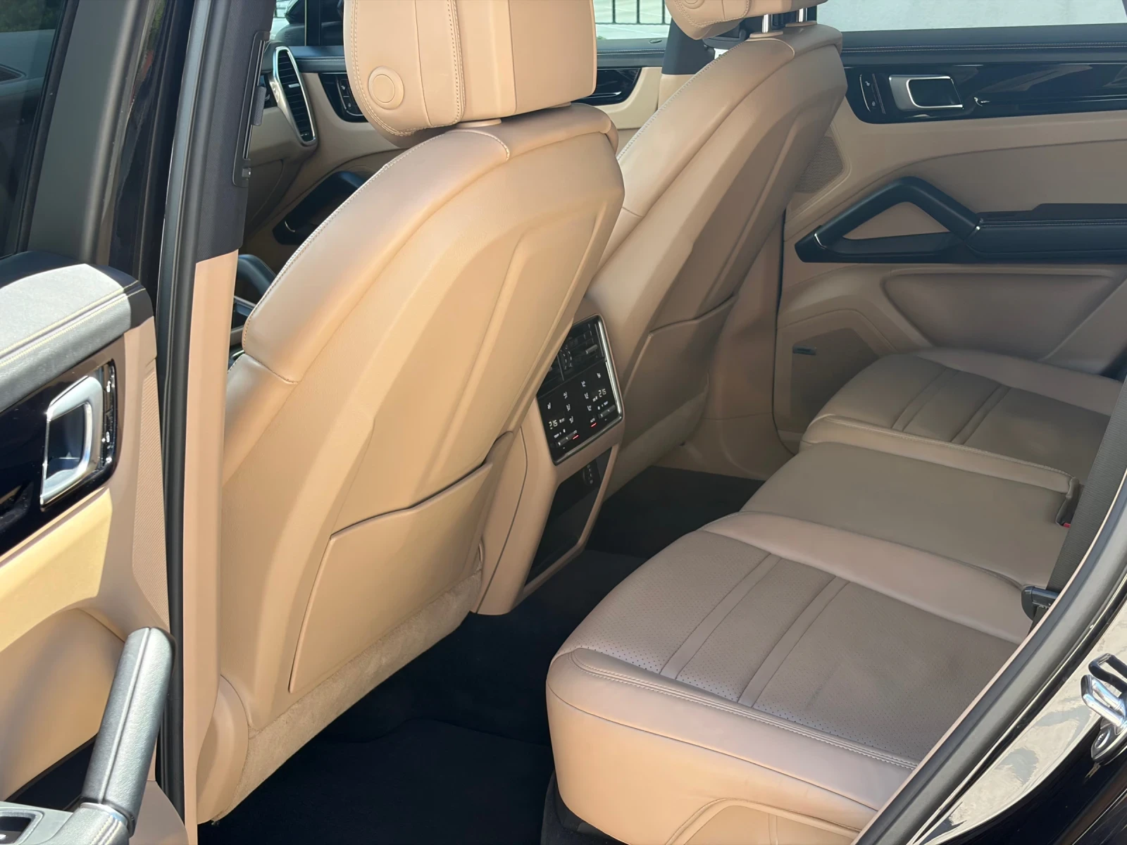 Porsche Cayenne S 441PS, снимка 8 - Автомобили и джипове - 54584302