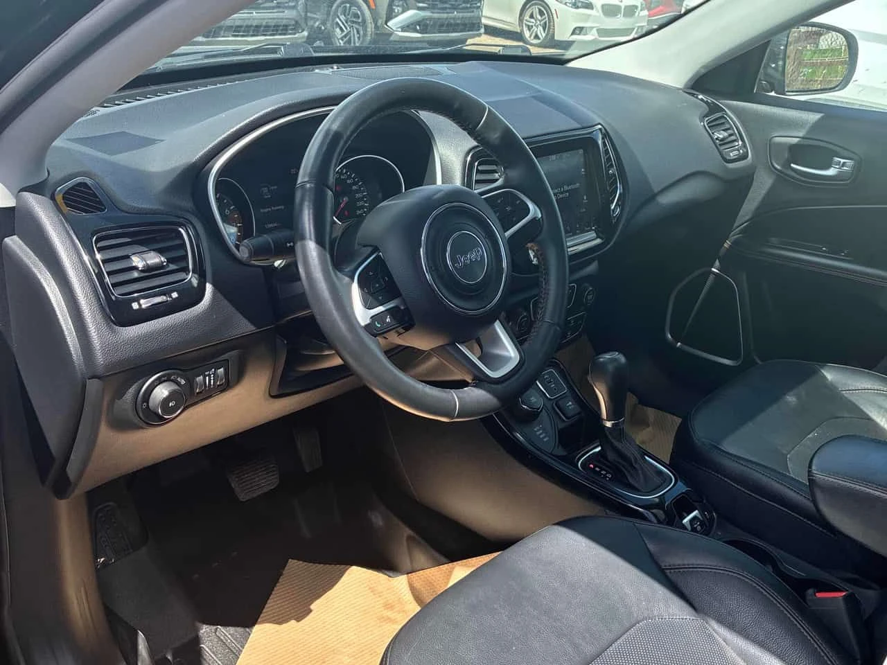 Jeep Compass * Limited * CARFAX * 2 КЛЮЧА * ПОДГРЕВИ * ПАНО * , снимка 5 - Автомобили и джипове - 54837098