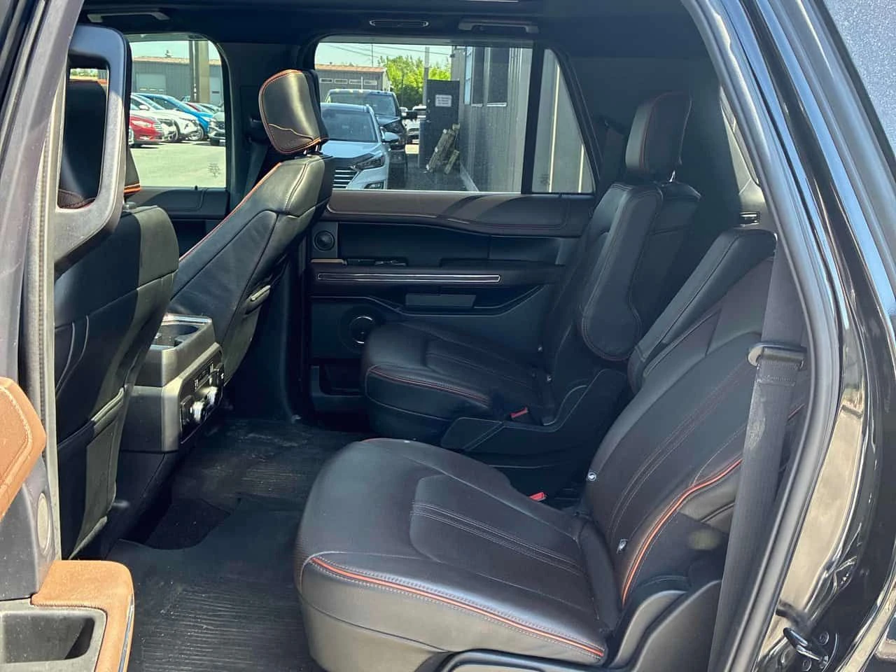 Ford Expedition King Ranch Max * ПРЕДСТАВИТЕЛСТВО НА HYUNDAI, снимка 14 - Автомобили и джипове - 54859813