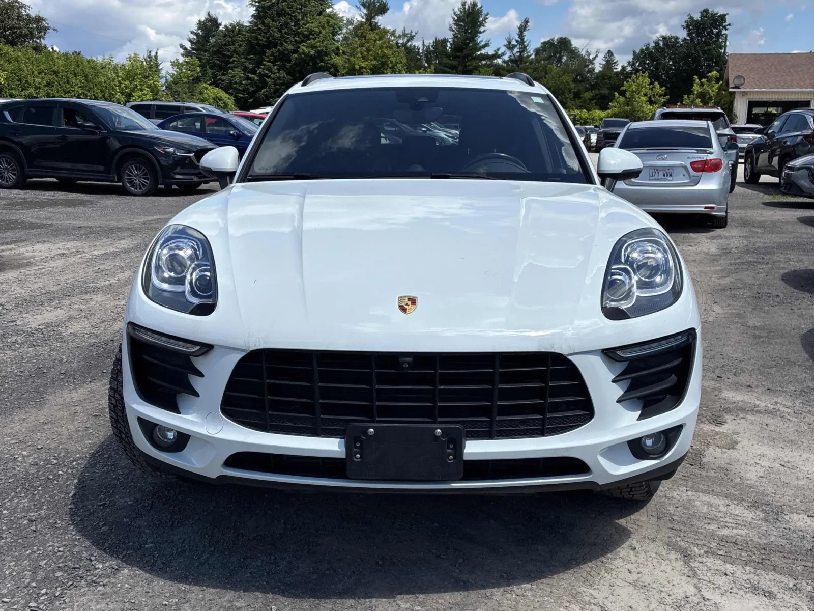 Porsche Macan AWD 4dr * CARFAX * АВТО КРЕДИТ * , снимка 3 - Автомобили и джипове - 55038578