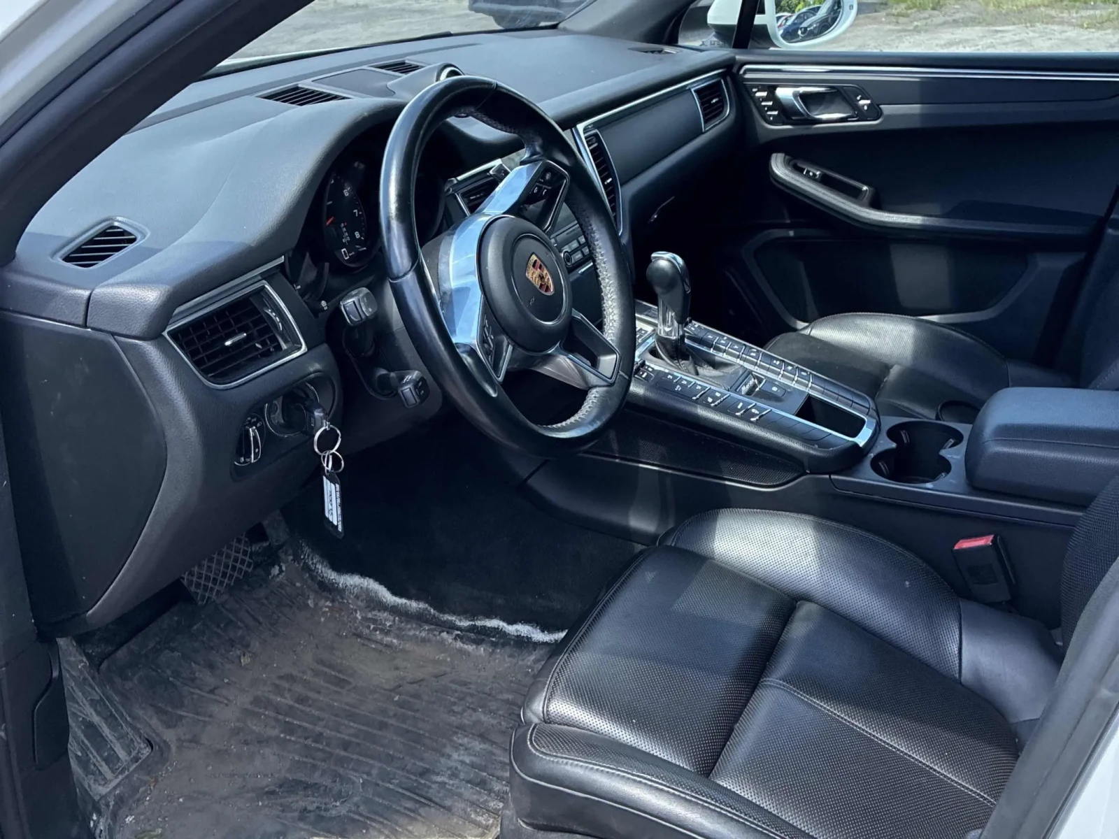 Porsche Macan AWD 4dr * CARFAX * АВТО КРЕДИТ * , снимка 8 - Автомобили и джипове - 55038578