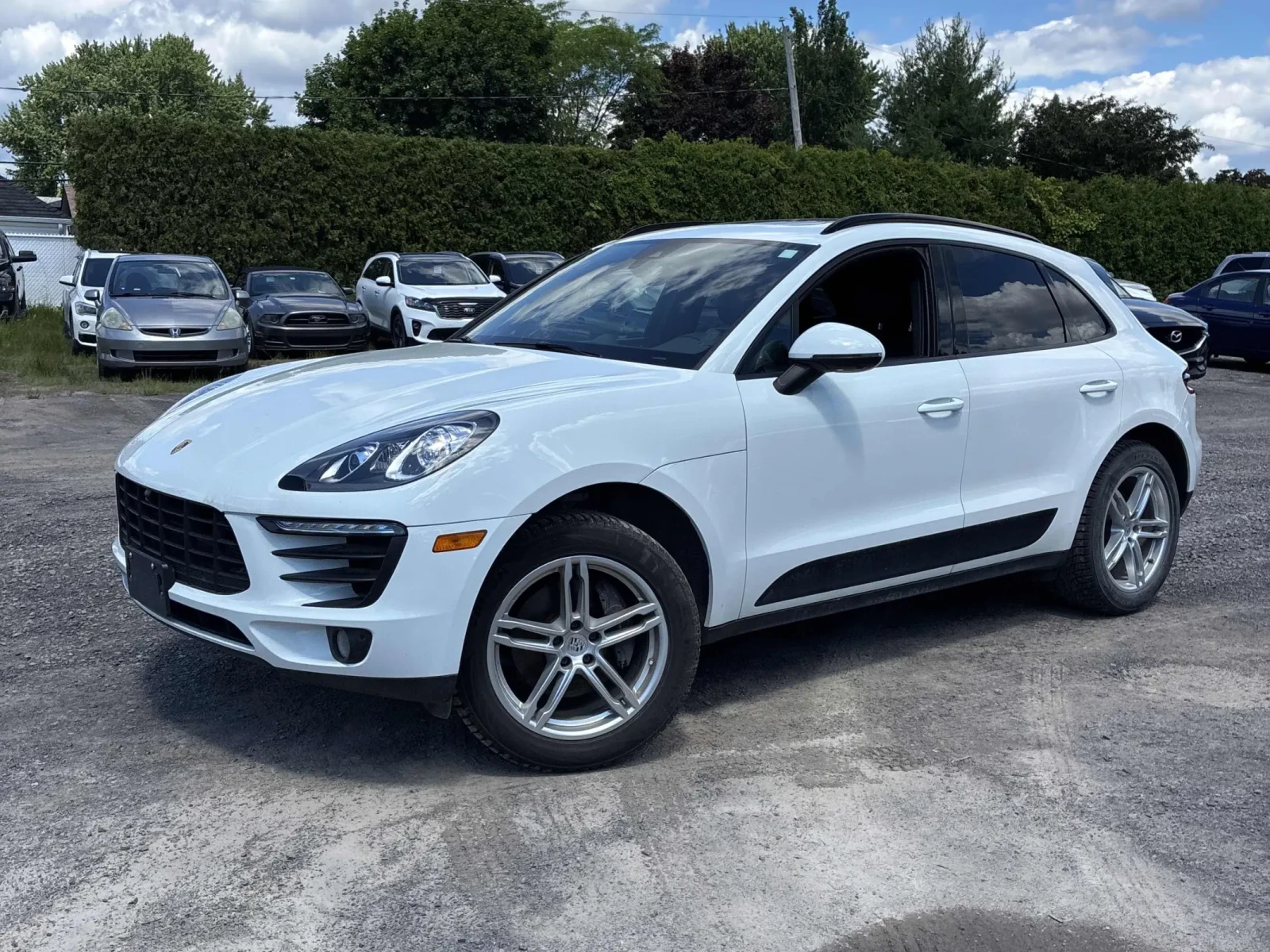 Porsche Macan AWD 4dr * CARFAX * АВТО КРЕДИТ * , снимка 2 - Автомобили и джипове - 55038578