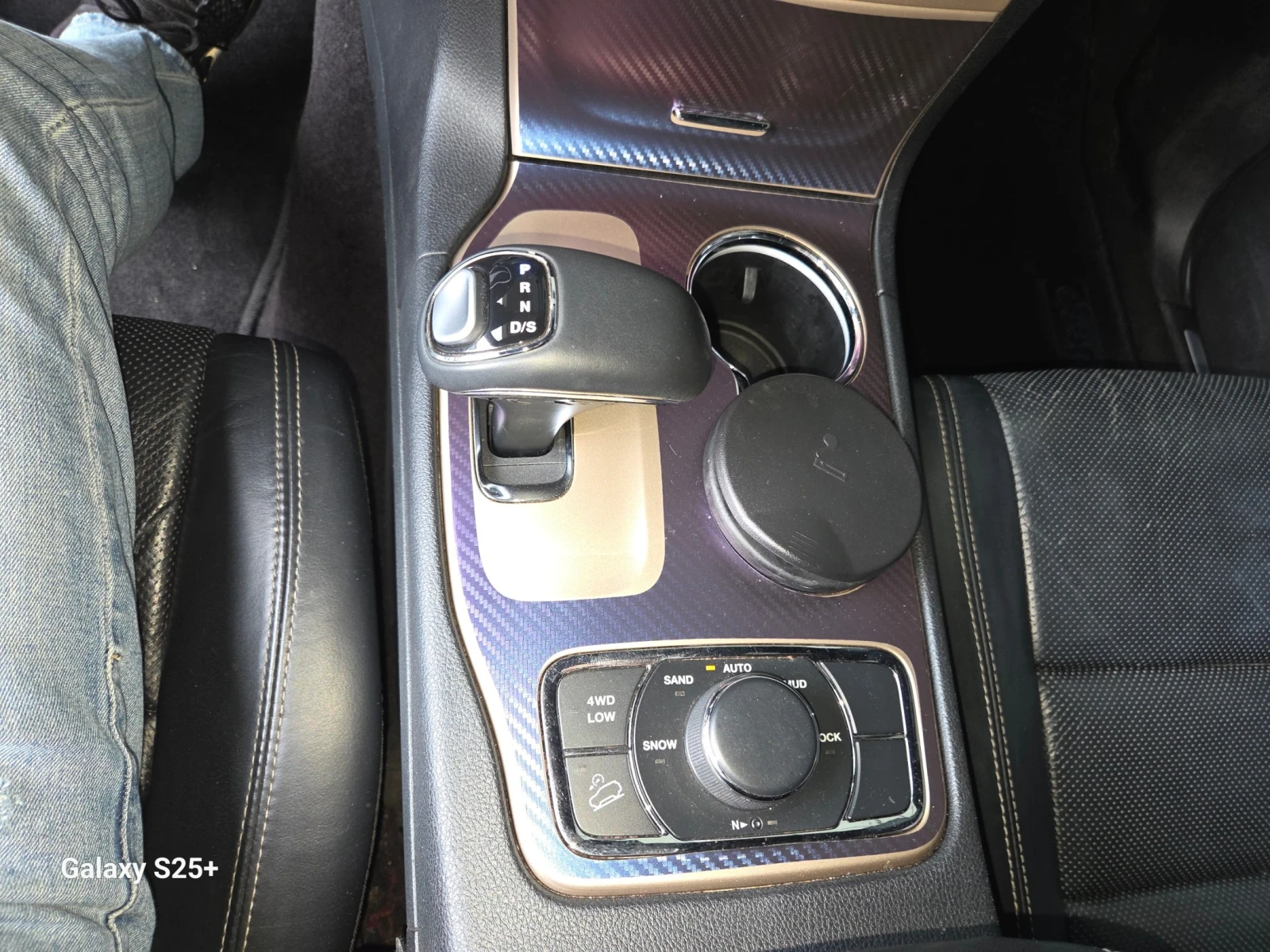 Jeep Grand cherokee 2016 3.6 LIMITED 4X4* ОБДУХВАНЕ, снимка 14 - Автомобили и джипове - 55824725