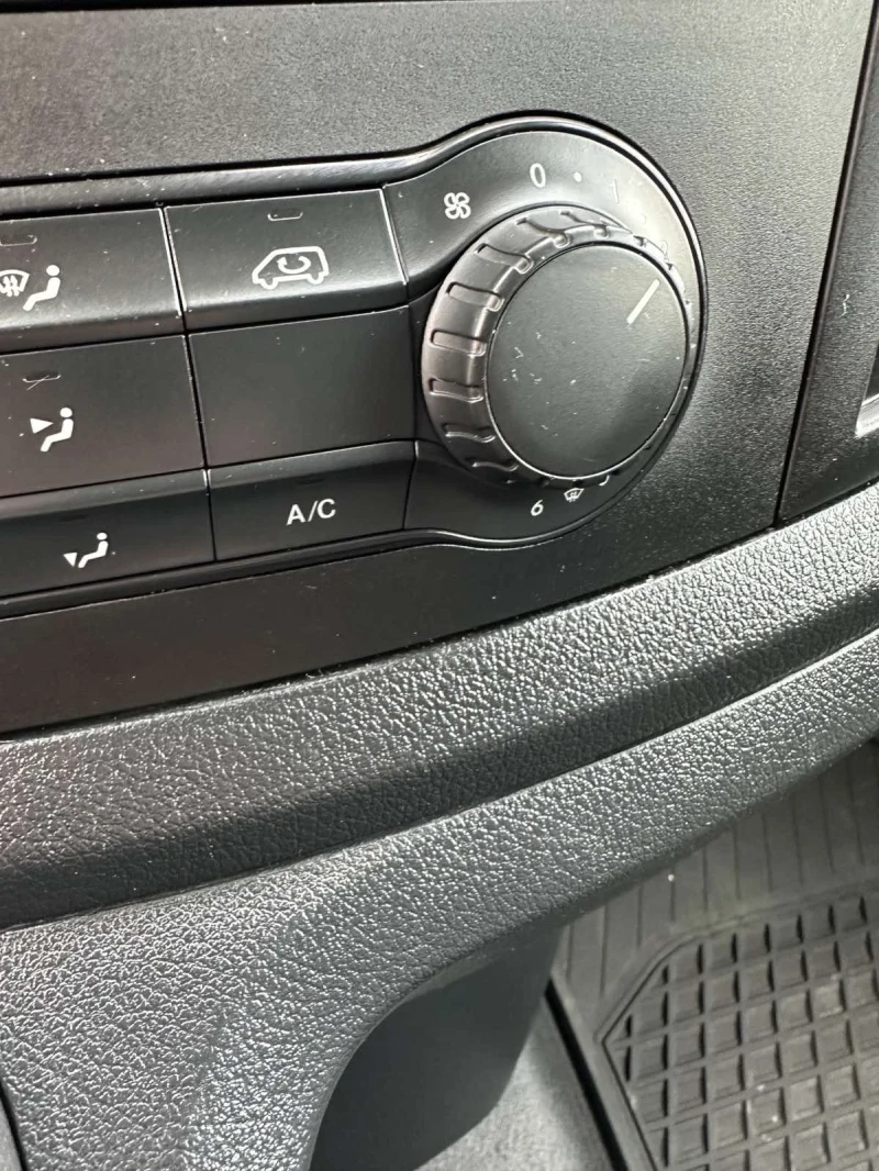 Mercedes-Benz Vito, снимка 12 - Бусове и автобуси - 51594874