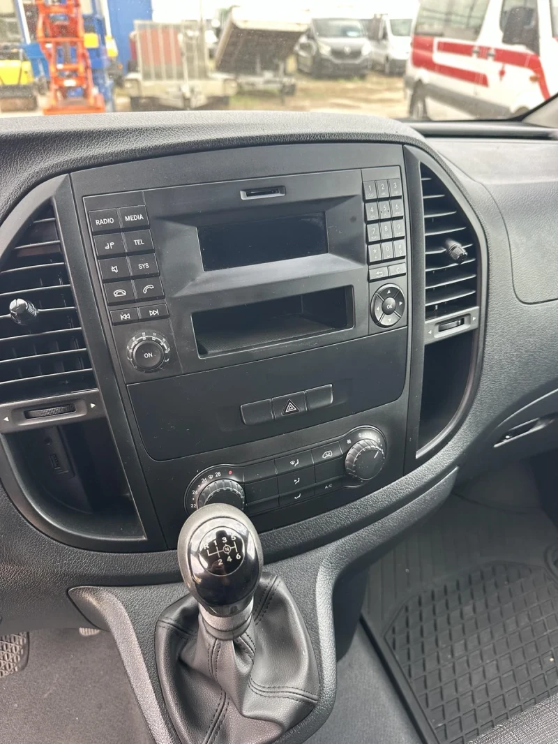 Mercedes-Benz Vito, снимка 11 - Бусове и автобуси - 51594874