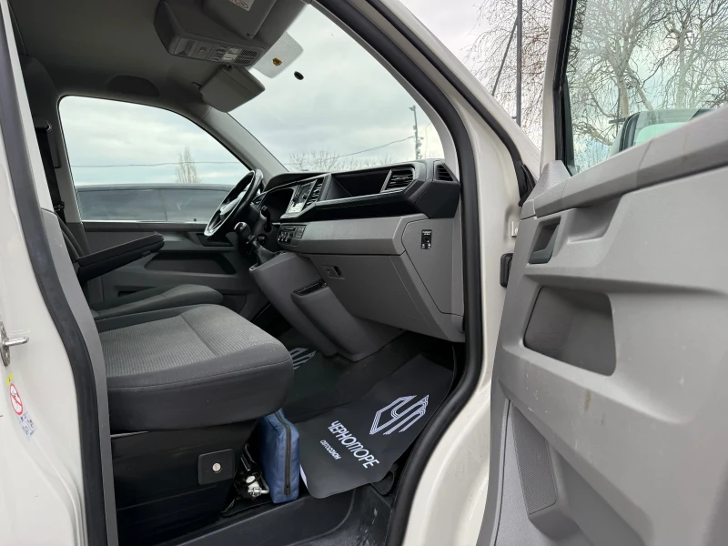 VW Transporter T6 2.0 TDI 4Motion 150kc MT6, снимка 8 - Бусове и автобуси - 53439129
