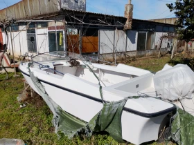 Лодка Rio 460, снимка 4 - Воден транспорт - 53597696