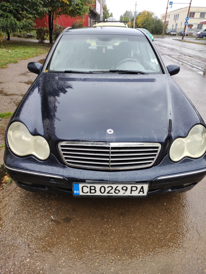 Mercedes-Benz C 220, снимка 1 - Автомобили и джипове - 47492754