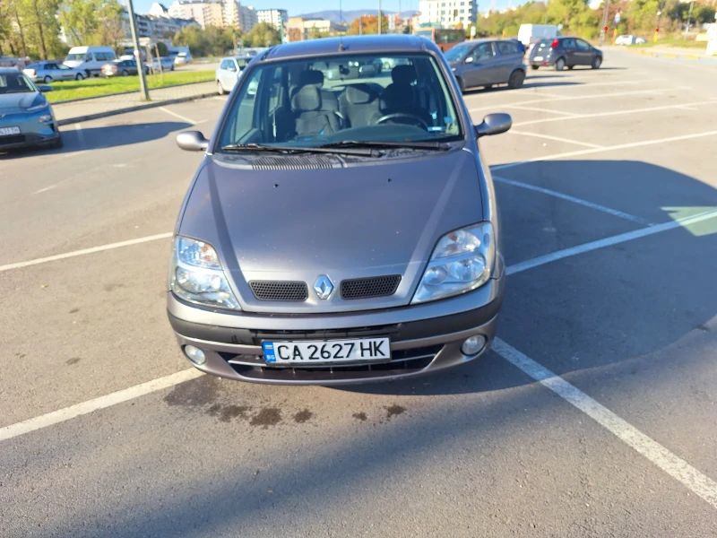 Renault Scenic, снимка 1 - Автомобили и джипове - 47648254