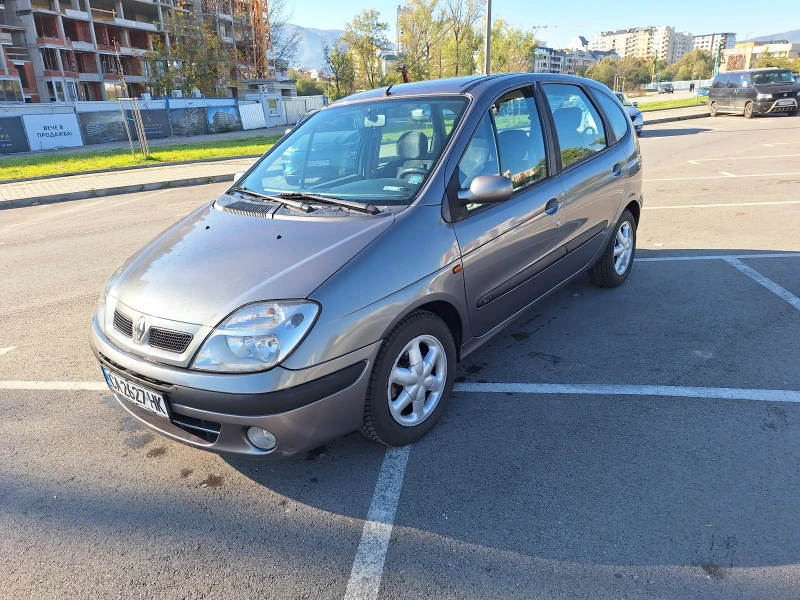 Renault Scenic, снимка 2 - Автомобили и джипове - 47648254