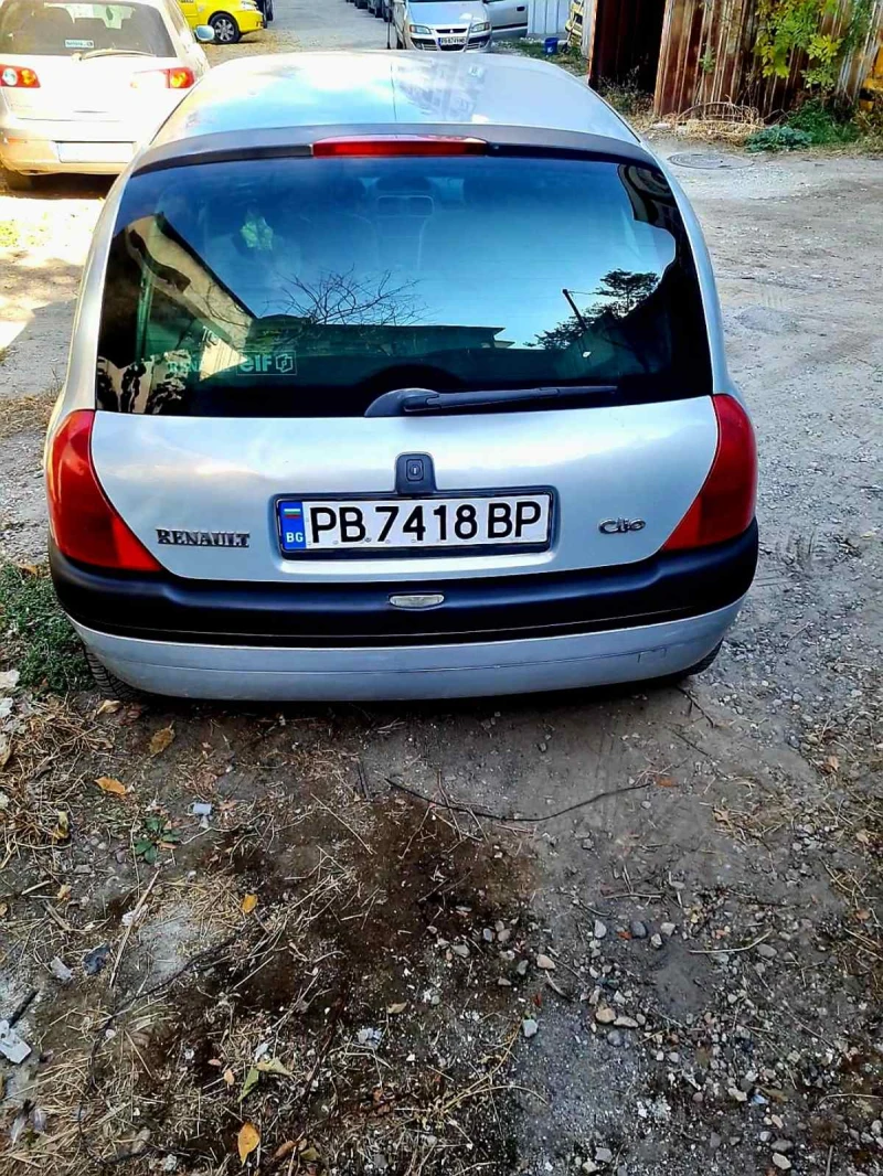 Renault Clio, снимка 3 - Автомобили и джипове - 49548540