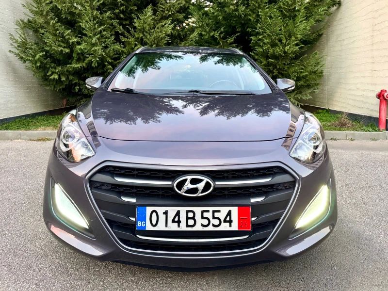 Hyundai I30 1.6CRDI FACE LIFT NAVI KAMERA PARKTRONIK, снимка 2 - Автомобили и джипове - 48382366