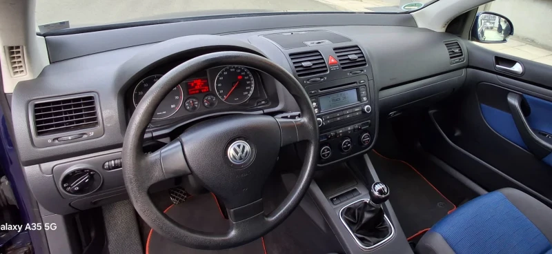 VW Golf 1.6, снимка 10 - Автомобили и джипове - 48794077