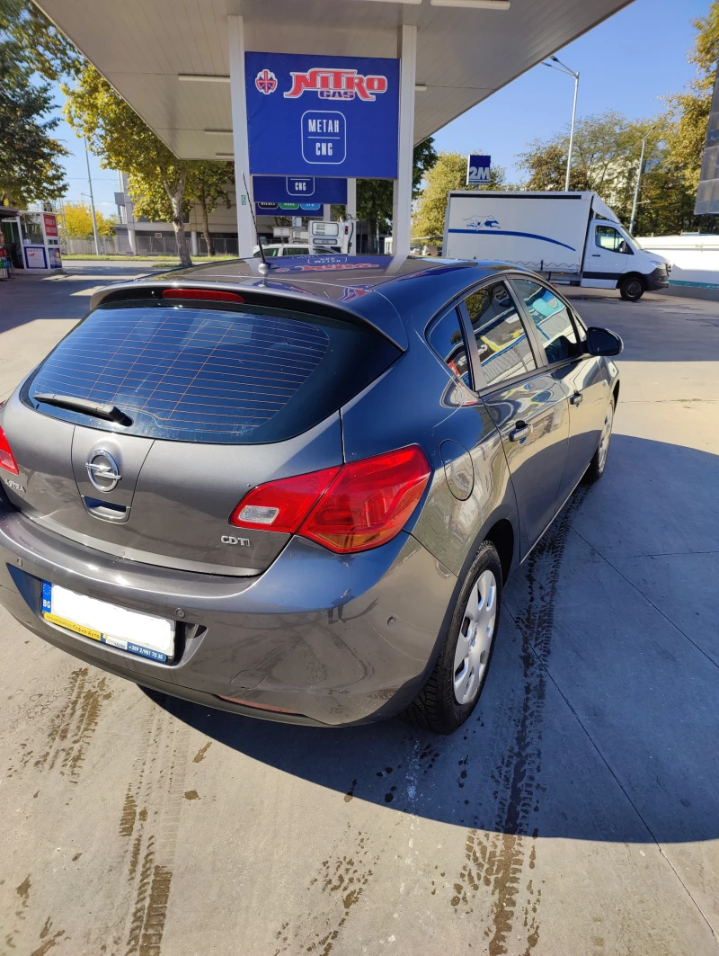 Opel Astra, снимка 3 - Автомобили и джипове - 49275031