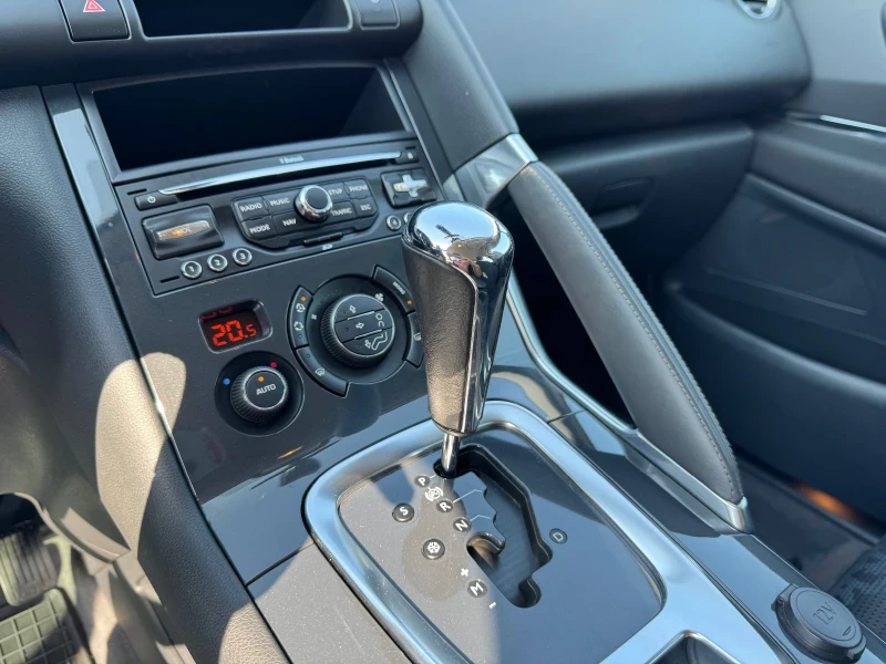 Peugeot 3008 2.0 HDI 163 k.s. AUTOMATIC, снимка 12 - Автомобили и джипове - 51295803