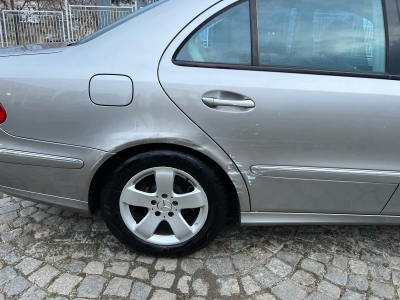 Mercedes-Benz E 270 CDI AVANTGARDE , снимка 15 - Автомобили и джипове - 52416616