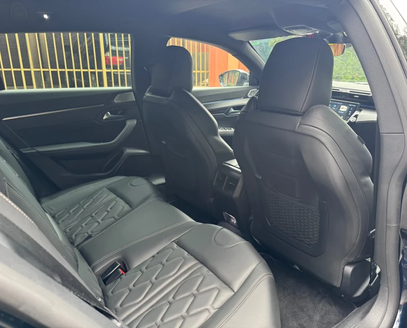 Peugeot 508 GT line * NIGHT VISION* FOCAL* 360 КАМ* KEYLESS* , снимка 9 - Автомобили и джипове - 52536030
