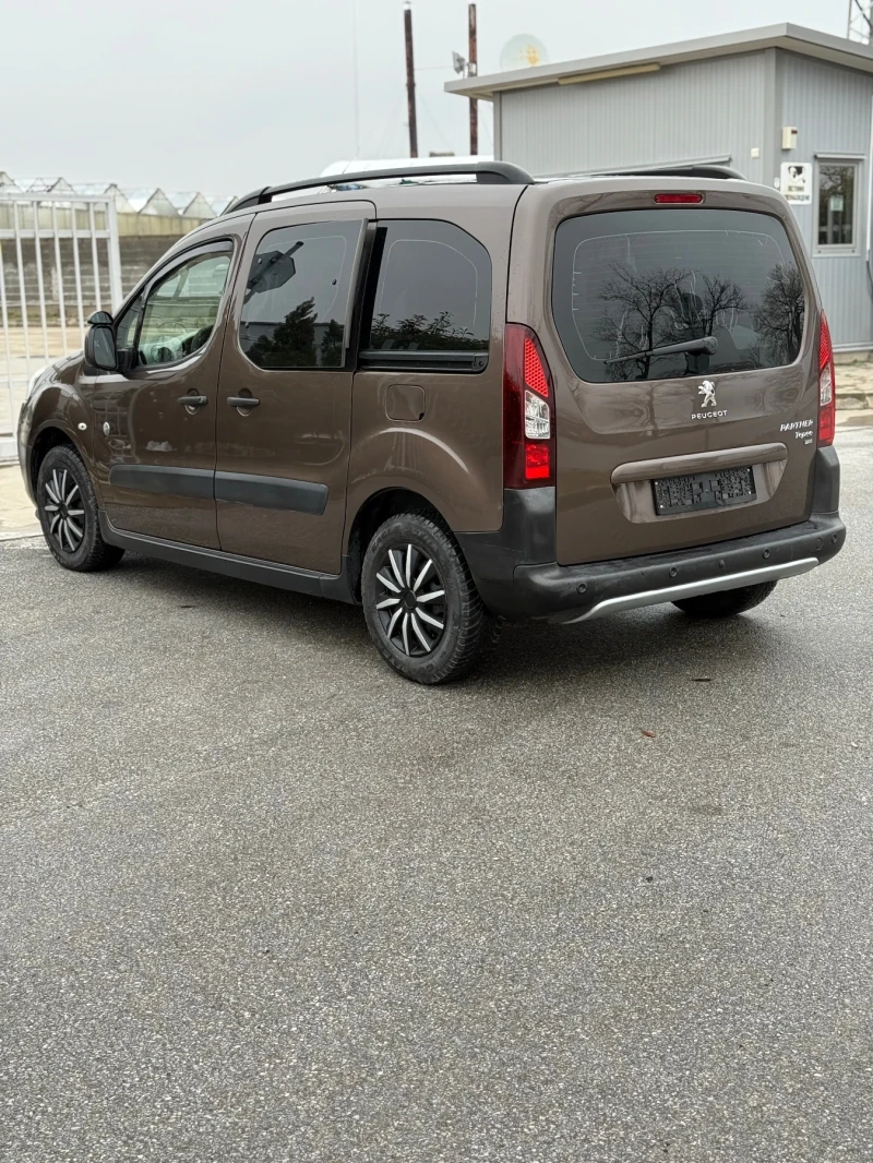 Peugeot Partner 1.6HDI/ 92кс. 2013г., снимка 6 - Автомобили и джипове - 53370857