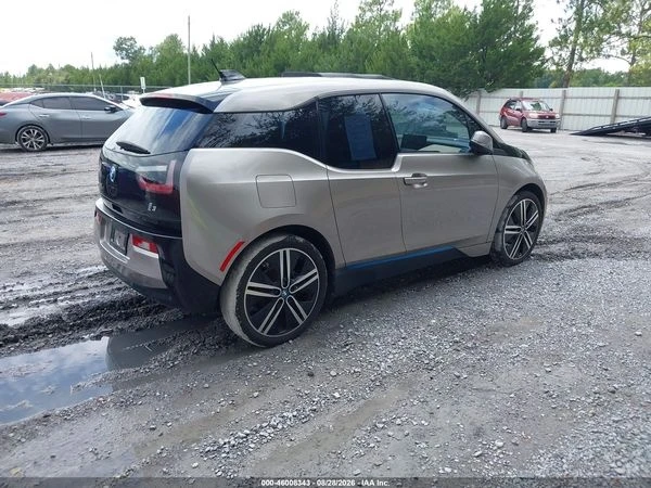BMW i3, снимка 10 - Автомобили и джипове - 56104163