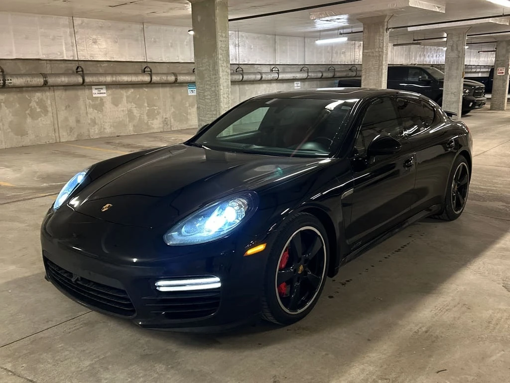Porsche Panamera GTS  CARFAX, снимка 1