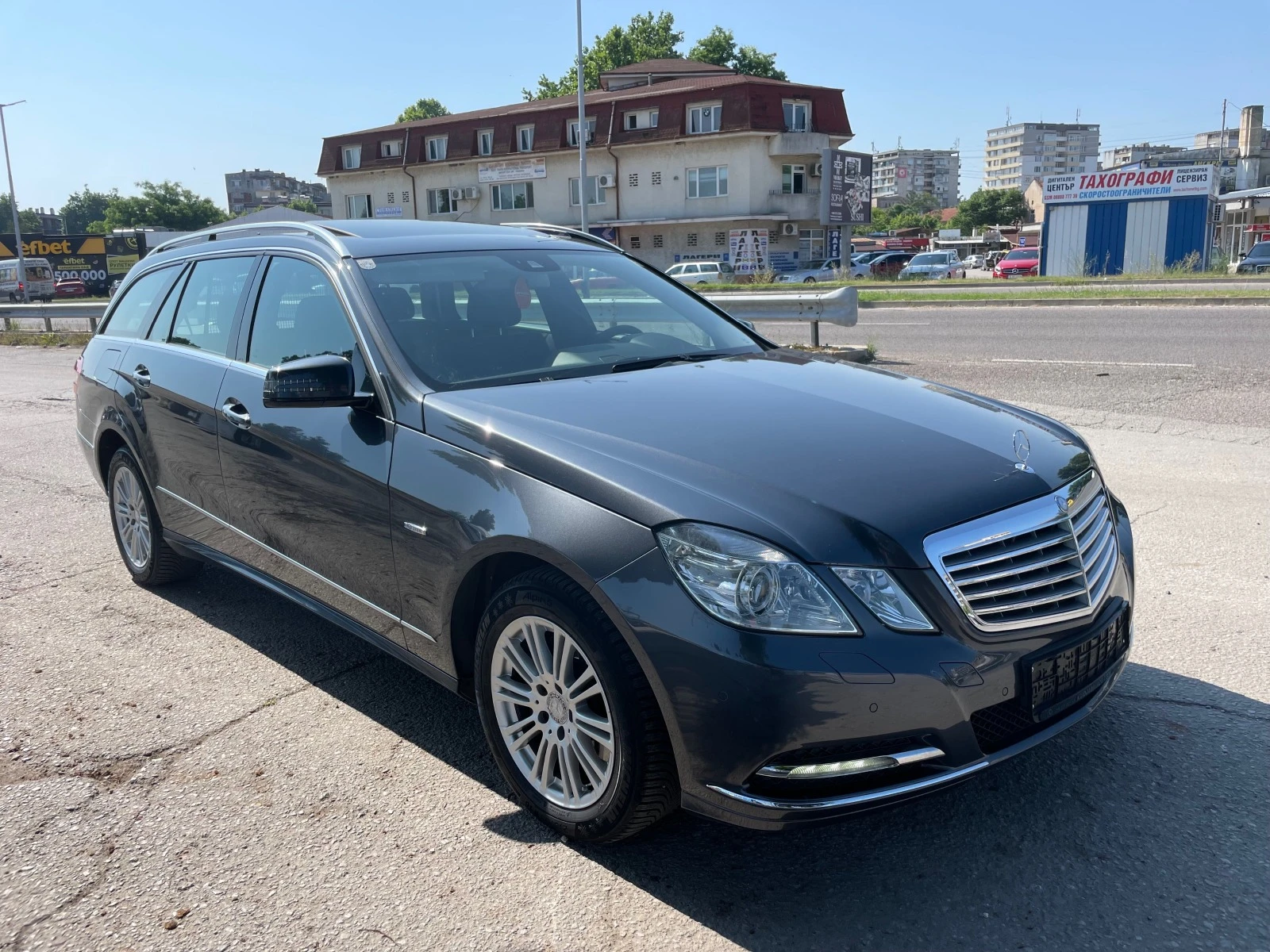 Mercedes-Benz E 250 ELEGANCE - изображение 7