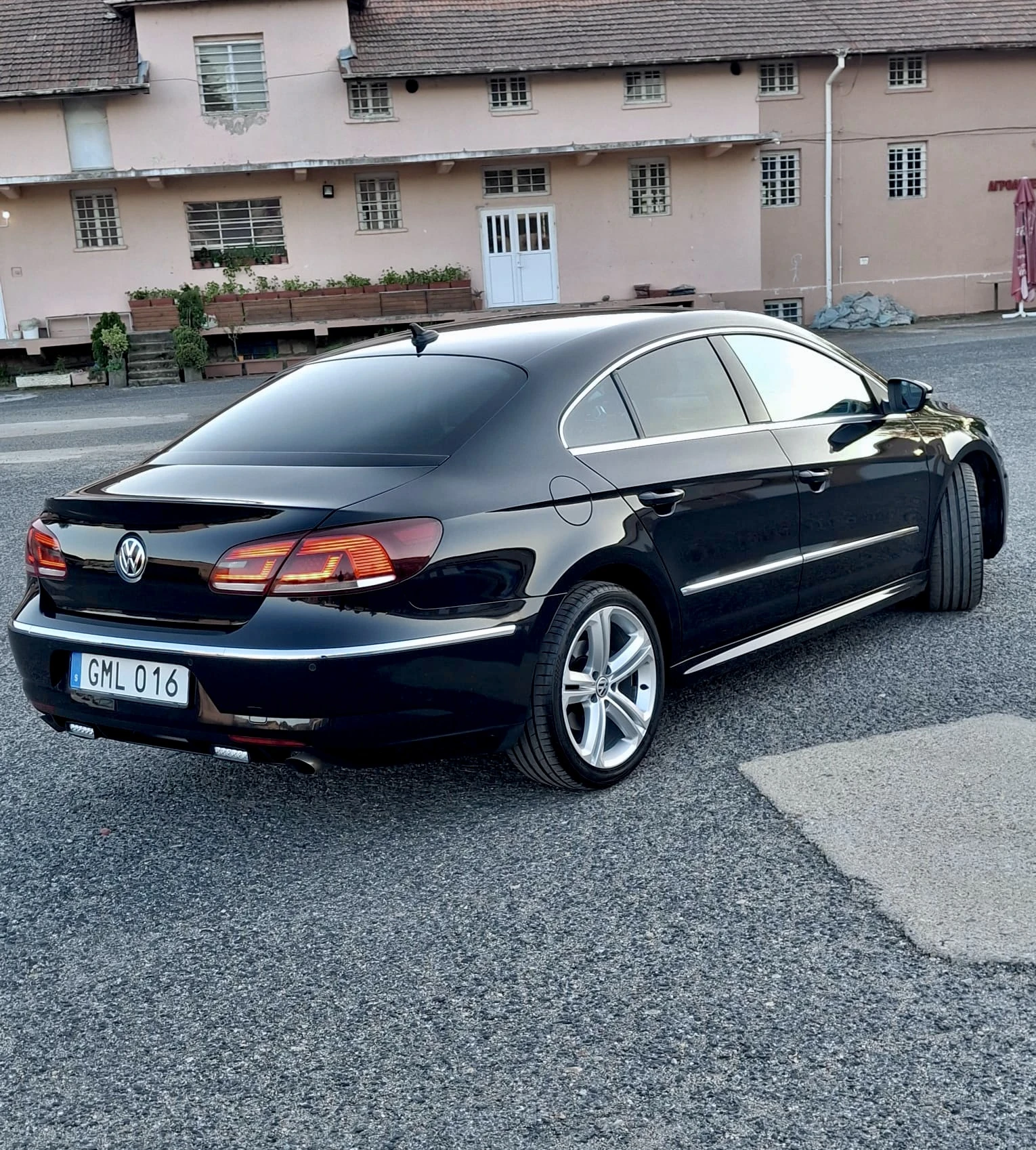 VW CC 2.0 TDI R-LINE 4Motion/DSG/DISTRONIC/LED/Kamera, снимка 8 - Автомобили и джипове - 54798040