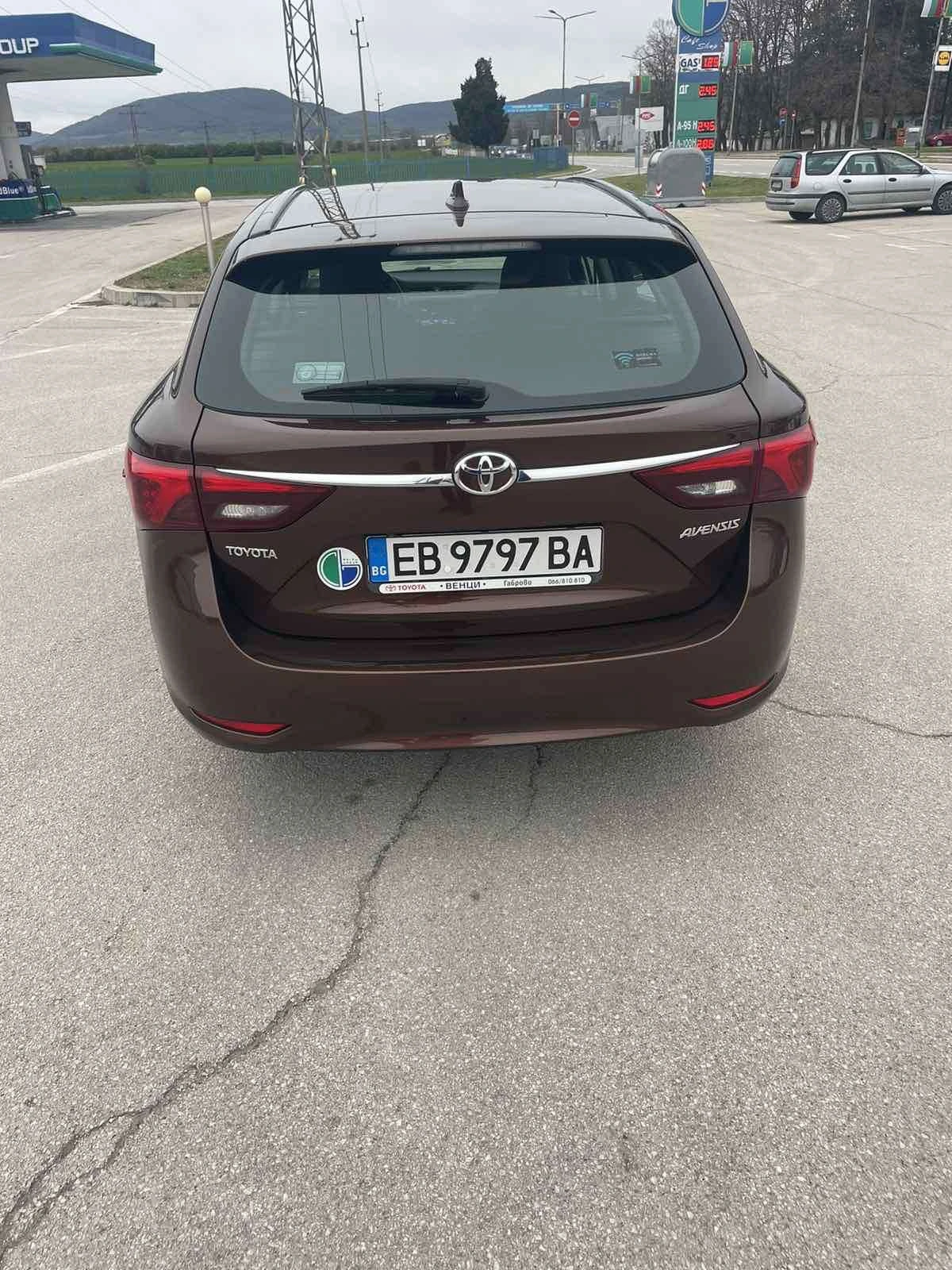 Toyota Avensis 2.0  - изображение 4