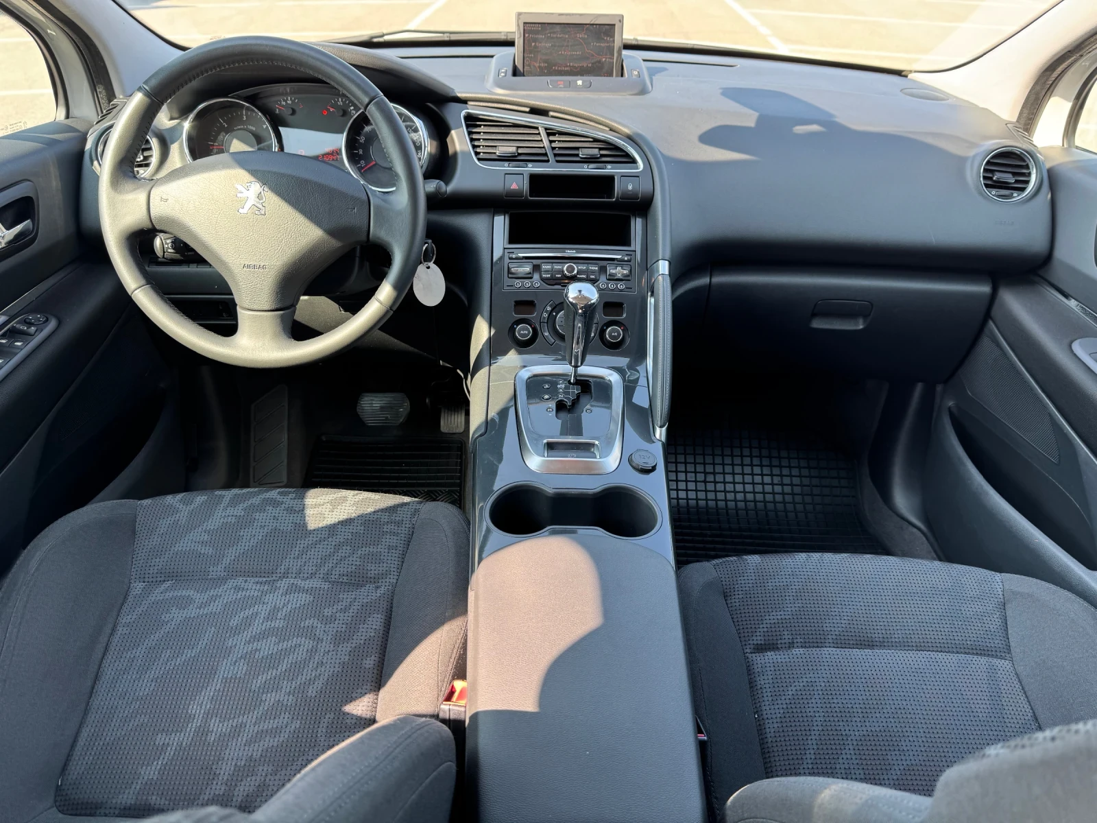 Peugeot 3008 2.0 HDI 163 k.s. AUTOMATIC - изображение 9