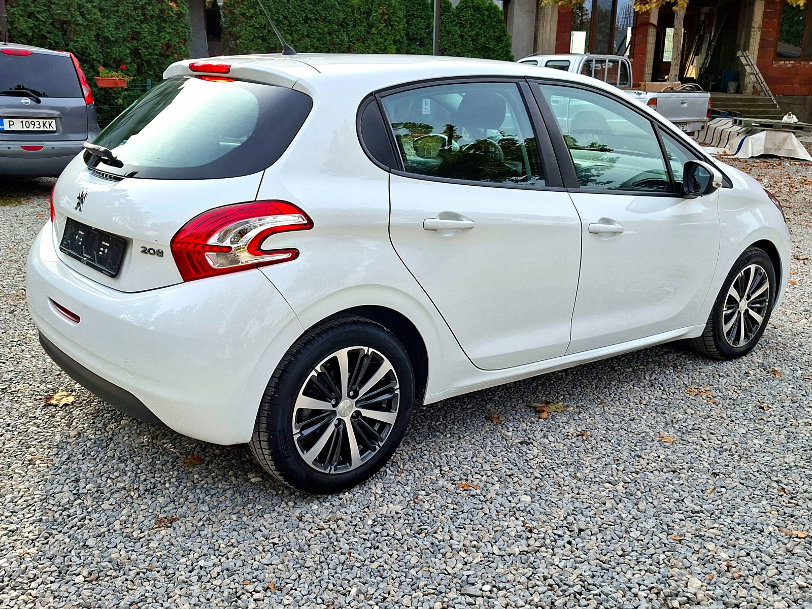 Peugeot 208 1.4i + ГАЗ-фабрична НАВИГАЦИЯ* АВТОПИЛОТ - изображение 5