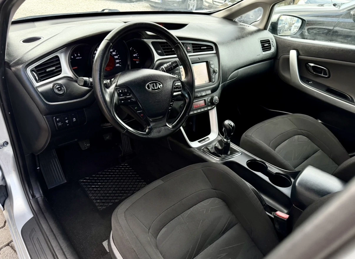 Kia Ceed  1.6CRDI-135��-FACELIFT-���������-EURO6 | Mobile.bg � ����������� 12